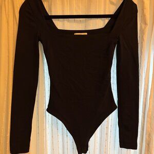 Aritizia Babaton Bodysuit